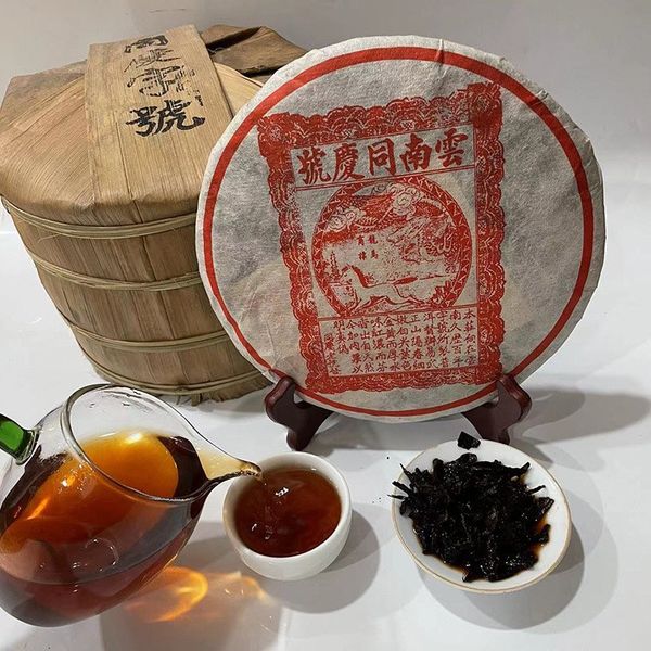 Чорний чай Шу Пуер "Кінь, що біжить, та дракон, що летить" колекційний 357г, Китай id_8560 фото